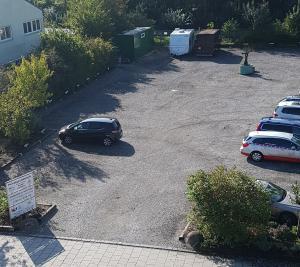 Parkplatz gegenüber